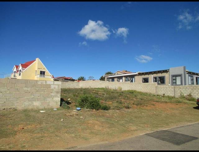 LAND FOR SALE IN MOSSEL BAY EXT 26